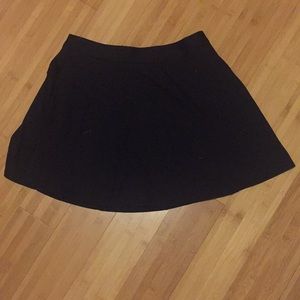black sk8r skirt!! WITH POCKETS!!!